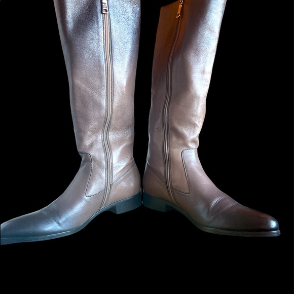 Prada genuine leather boots - Picture 3 of 8